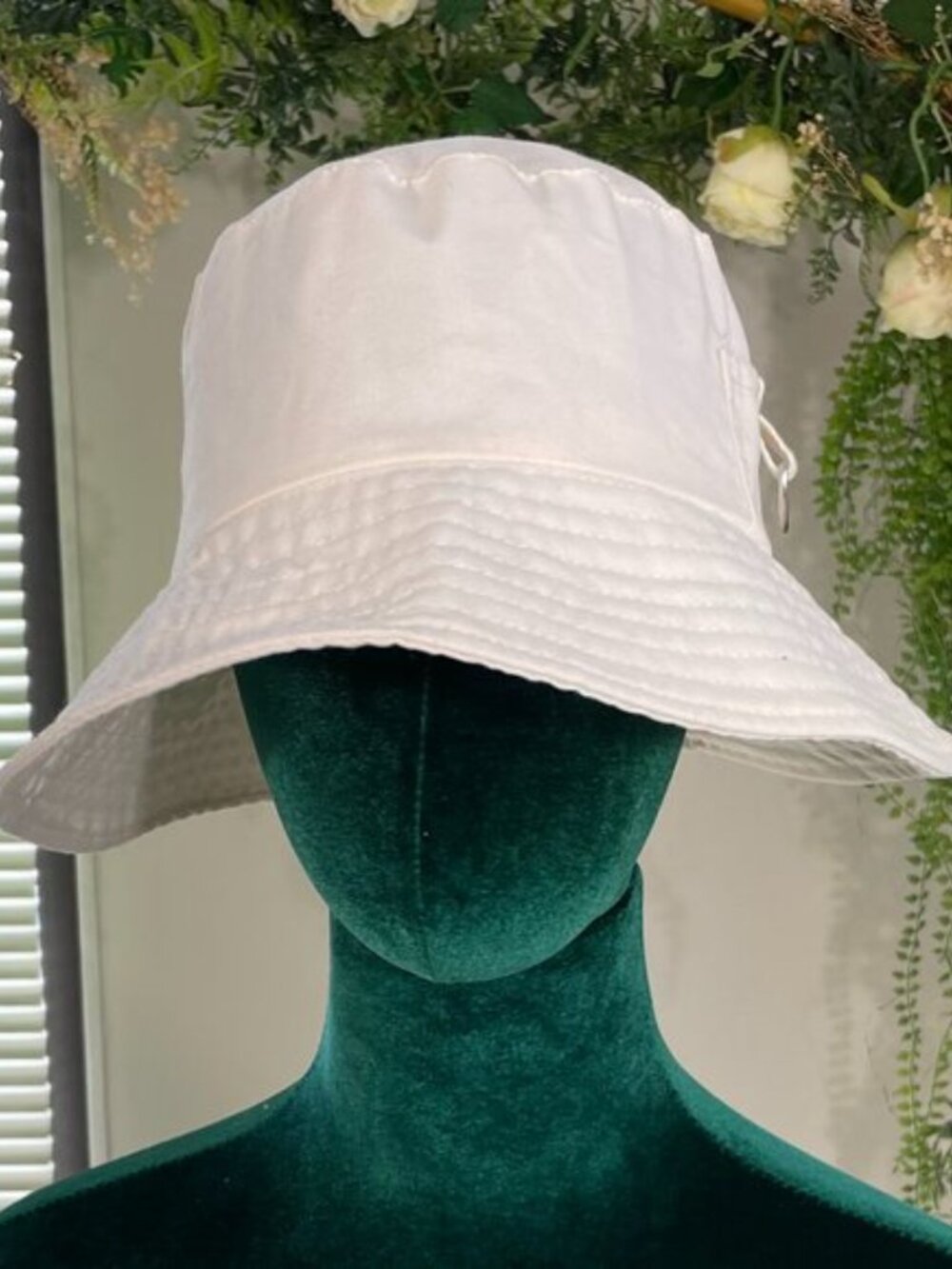 Business and Pleasure Co. | Bucket hat